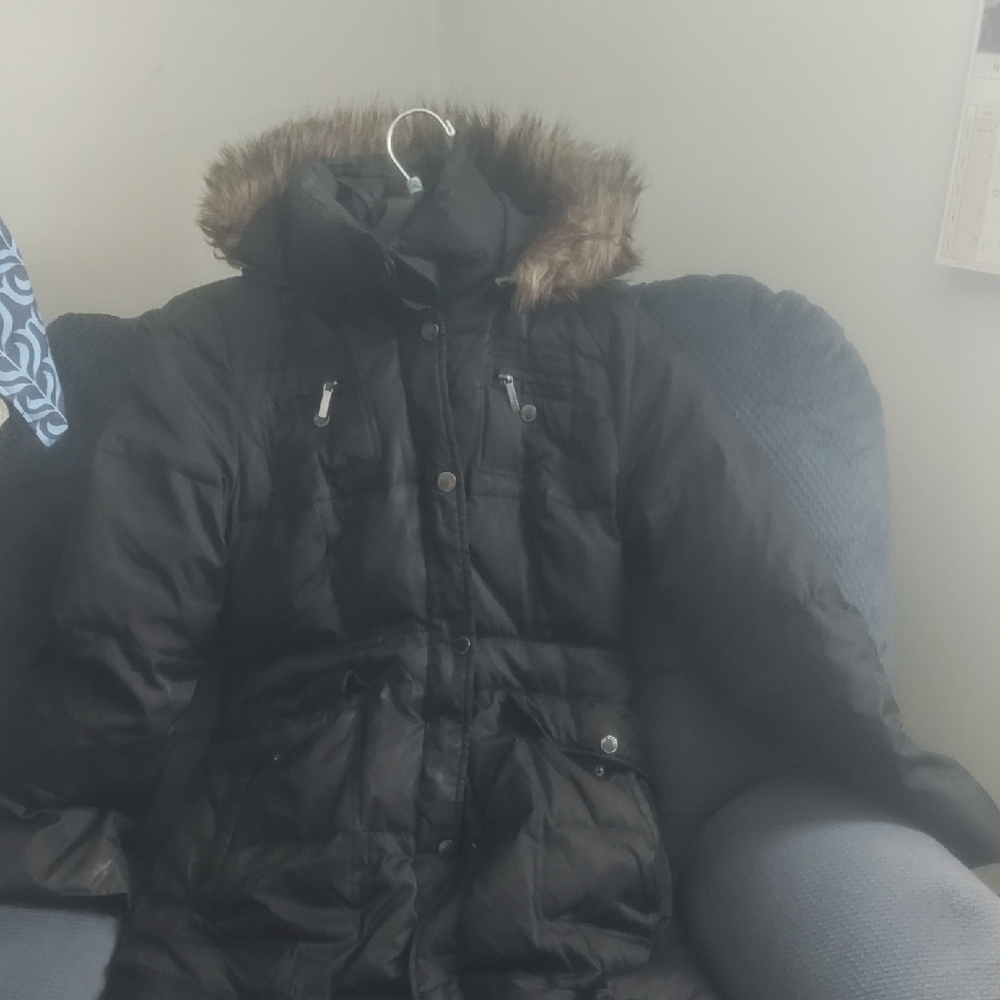 Laundry By Shelli Segal Black Puffer Coat with Faux Fur Hood